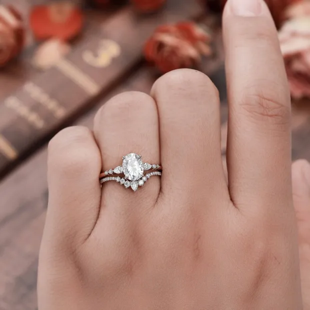 Bague de fiançailles classique à 3 pierres en argent 925 et diamant blanc de taille ovale