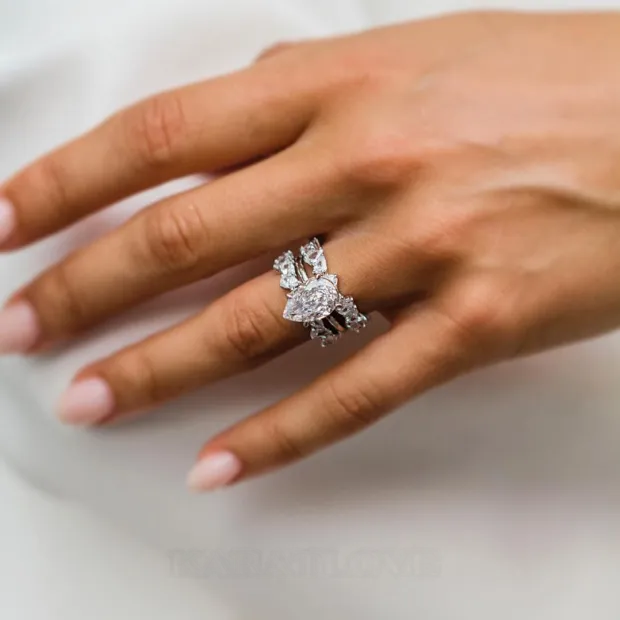 Bague en argent 925 avec solitaire en argent blanc et diamant poire