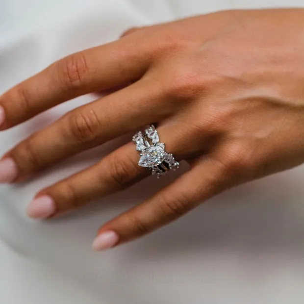 Bague en argent 925 avec solitaire en argent blanc et diamant poire