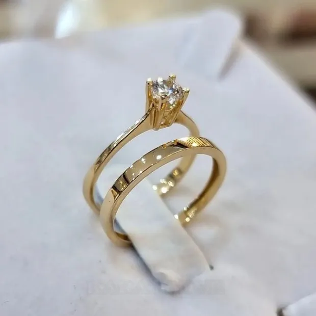 Bague en argent sterling 925 avec solitaire en or jaune et diamant blanc de taille ronde