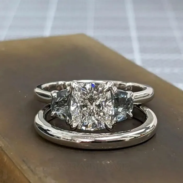 Bague 3 pierres en argent sterling 925 avec diamant taille coussin