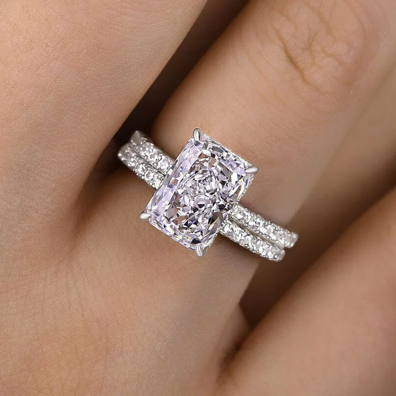 Bague en argent sterling sertie d'un diamant radiant