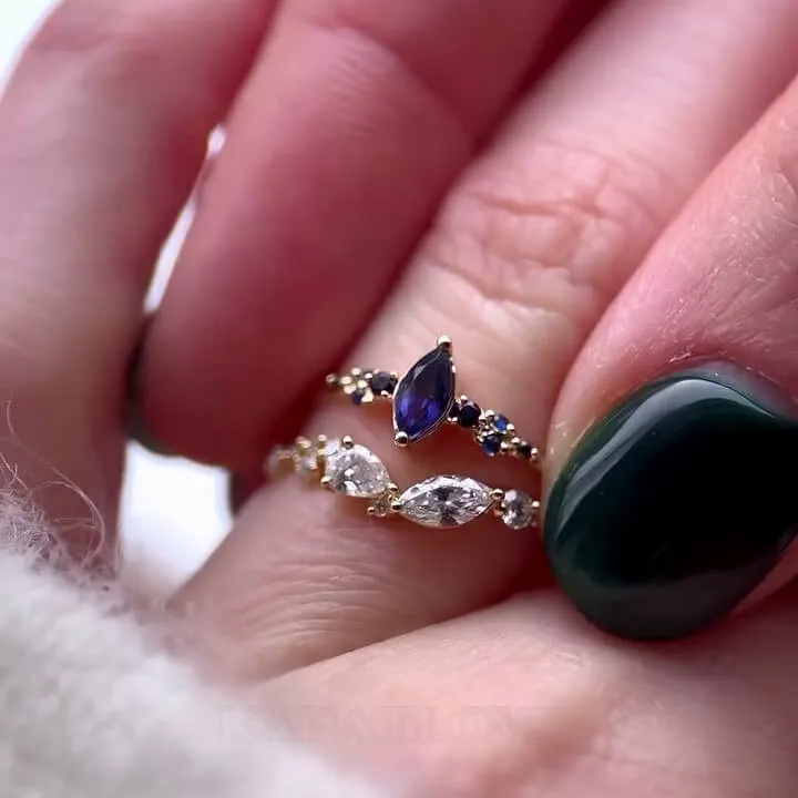 Bague de fiançailles en argent sterling et or jaune avec saphir bleu taillé en marquise