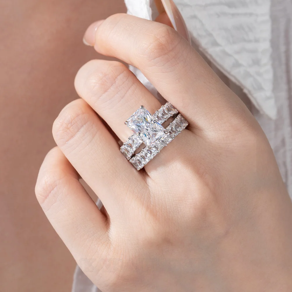 Alliance de mariage en argent sterling blanc avec diamant radiant