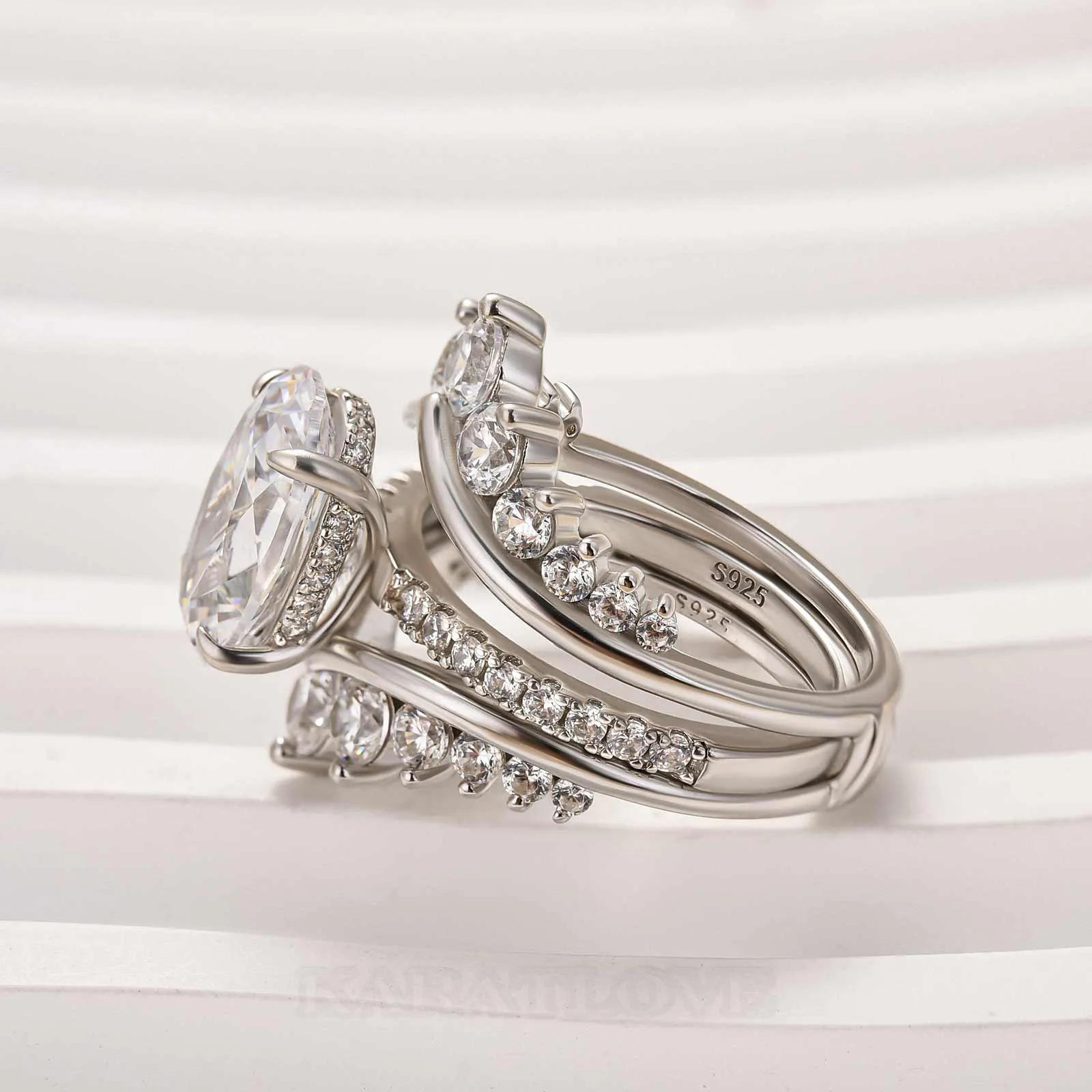 Alliance de mariage en argent sterling blanc avec diamant ovale