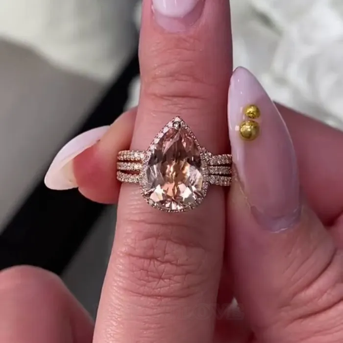 Anneau de mariage en or rose en argent sterling 925 avec insertion d'un halo en champagne taillé en poire