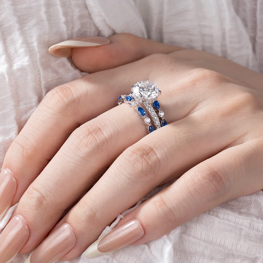 Ensemble de bague de mariage en argent sterling serti d'un halo avec diamant taille ronde