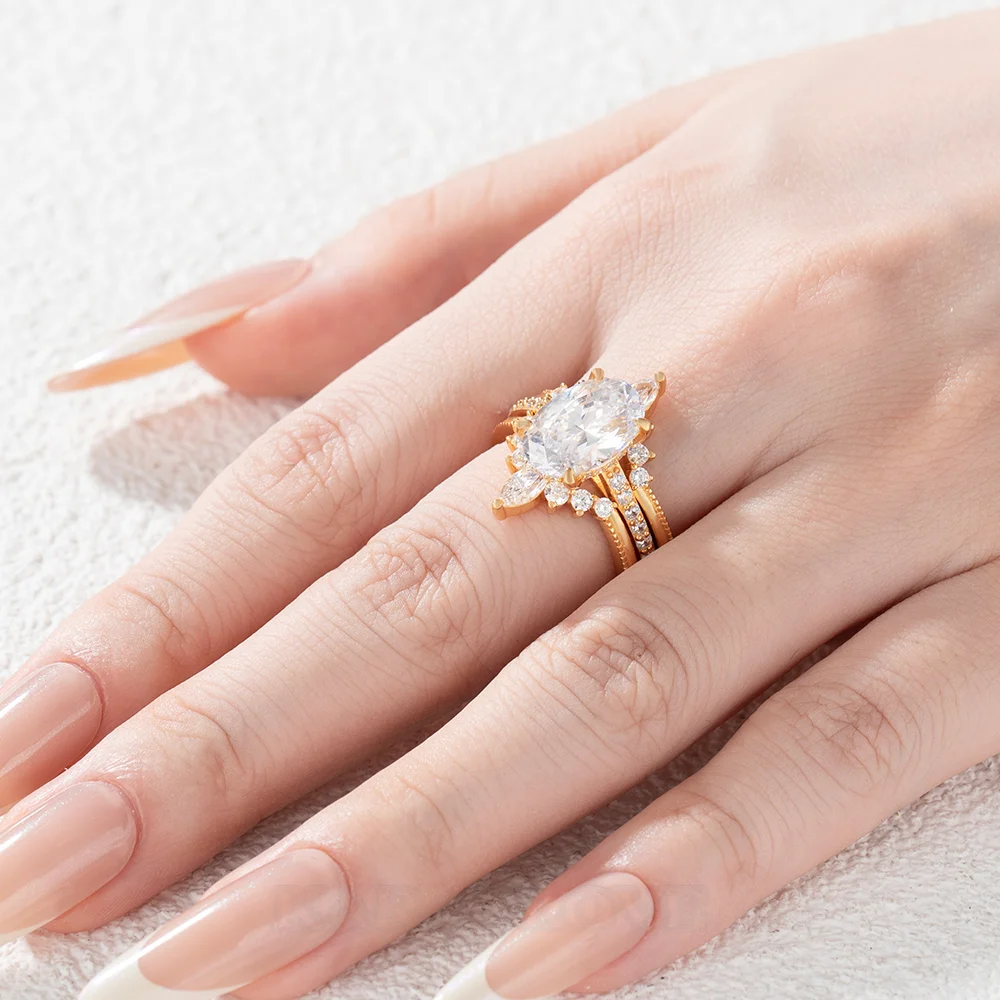 Anneau de mariage en argent sterling serti d'un halo diamant ovale en or jaune blanc