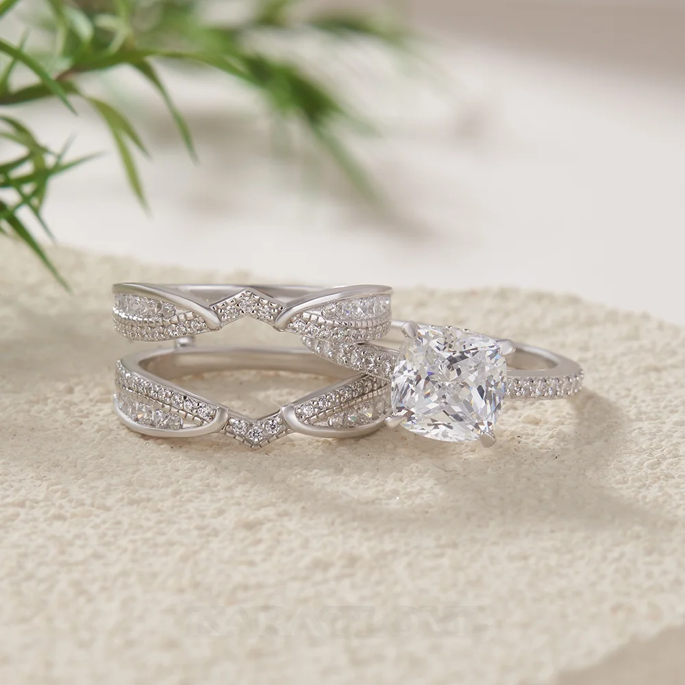 Ensemble de bague de mariage en argent sterling serti d'un halo avec diamant taille en coussin