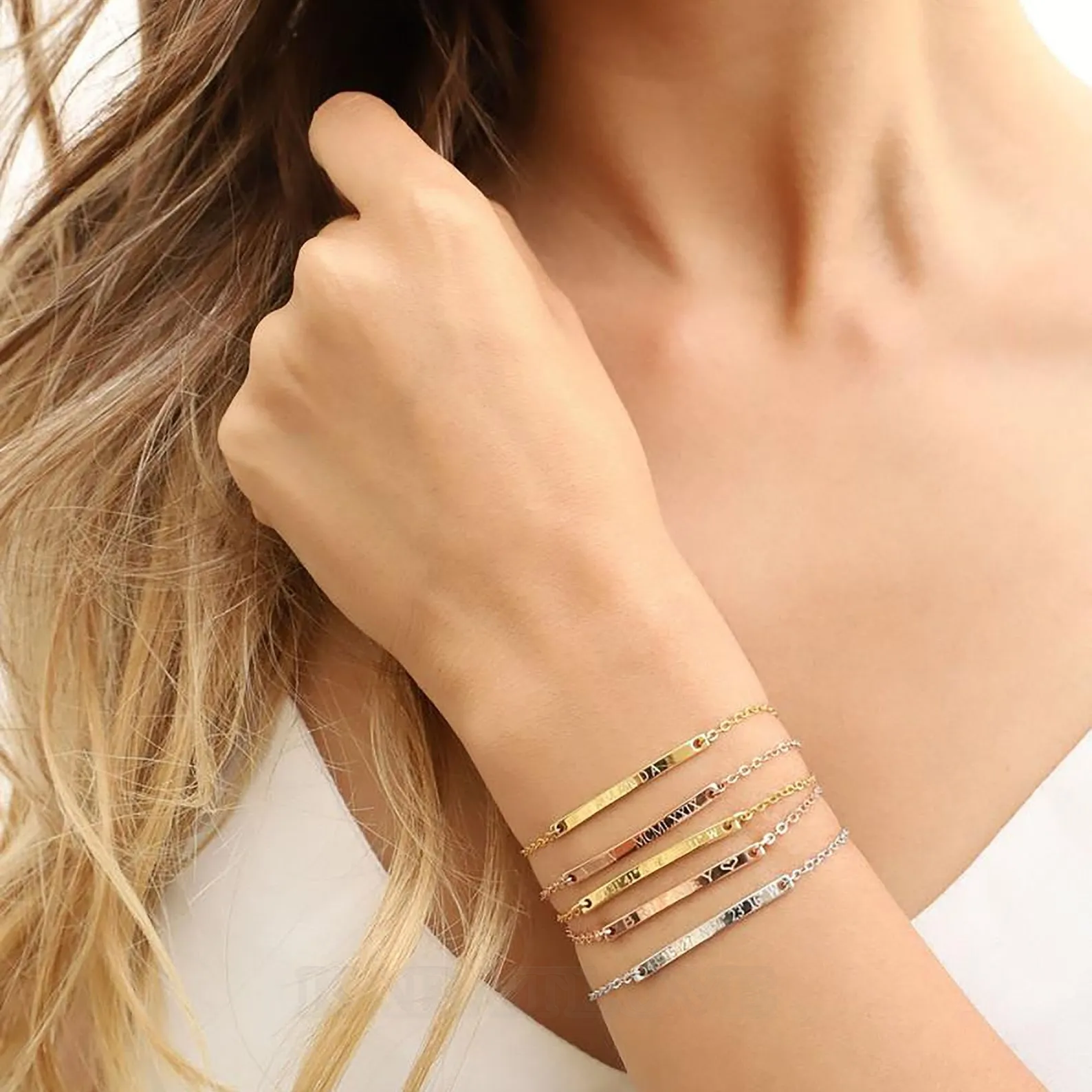 Bracelet en argent sterling avec nom personnalisé et famille gravée cadeau