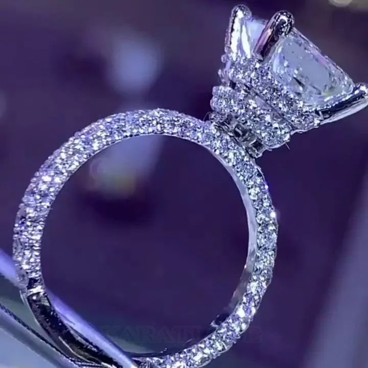 Bague de fiançailles en argent 925 avec diamant blanc de taille princesse