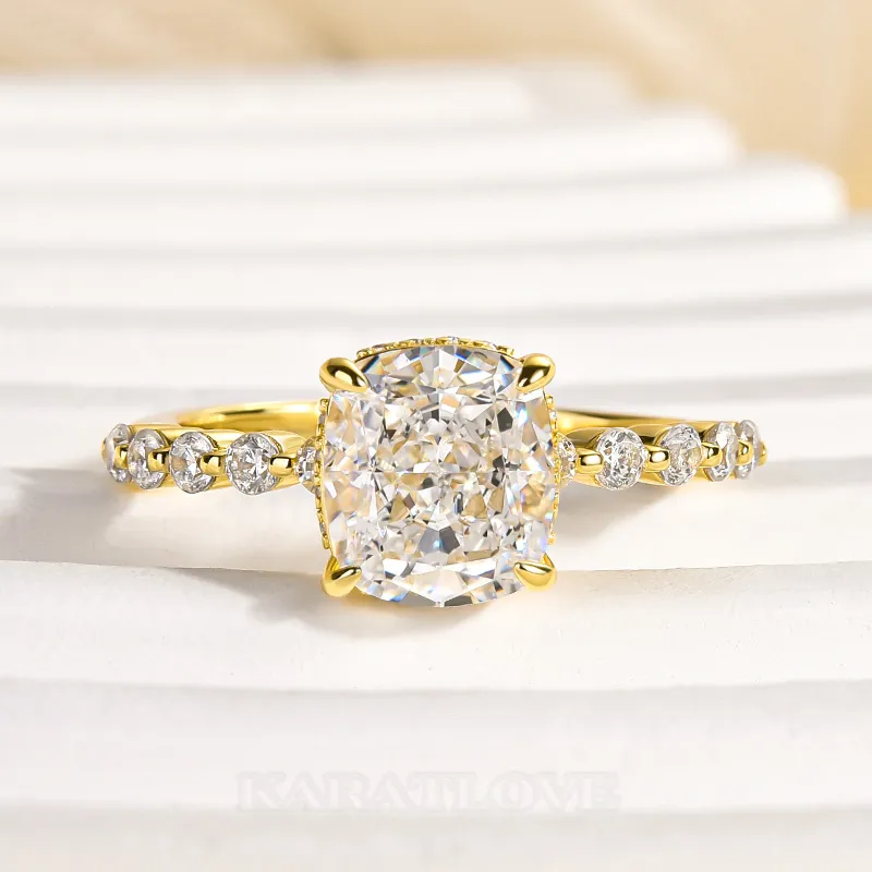 Bague de fiançailles en argent sterling sertie d'un diamant taillé en forme de coussin
