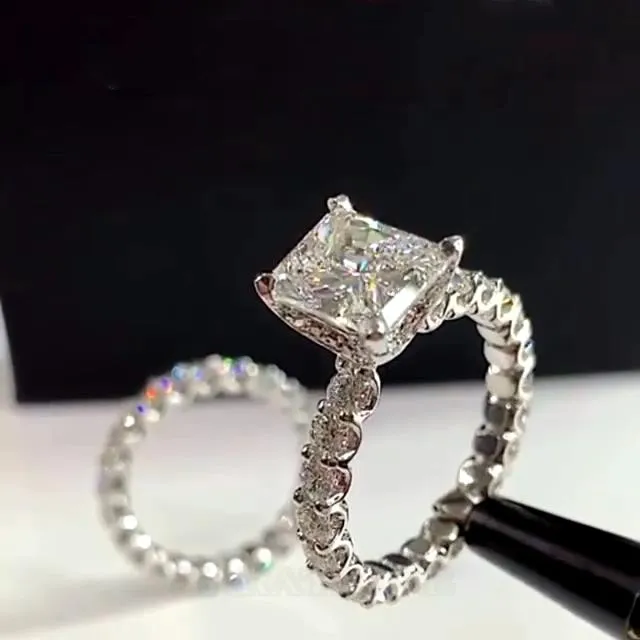 Parure de mariage en argent 925 pour le diamant blanc taille radiant