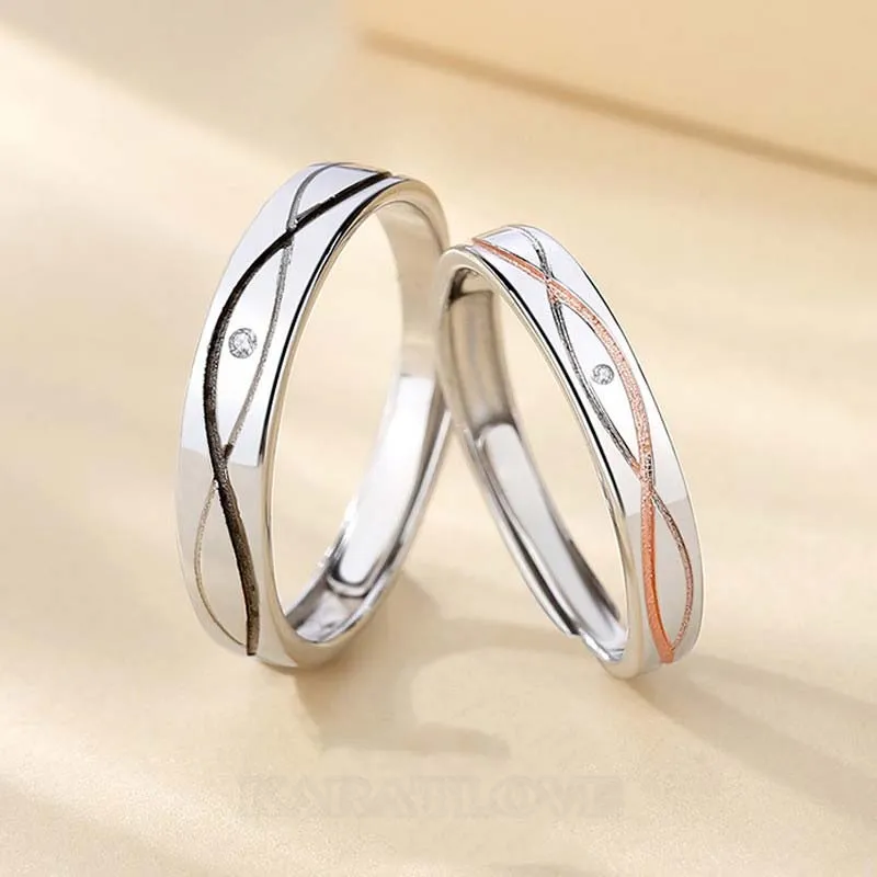 Anneaux de couple en argent sterling avec diamant rond Anneaux de couple en argent sterling avec diamant rond