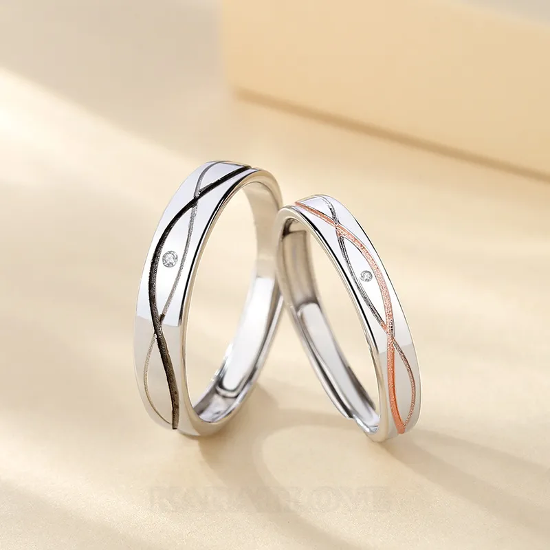 Anneaux de couple en argent sterling avec diamant rond