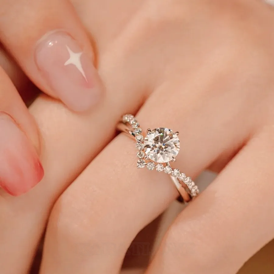 Bague de fiançailles art deco en argent sterling 925 et diamant de moissanite de taille ronde