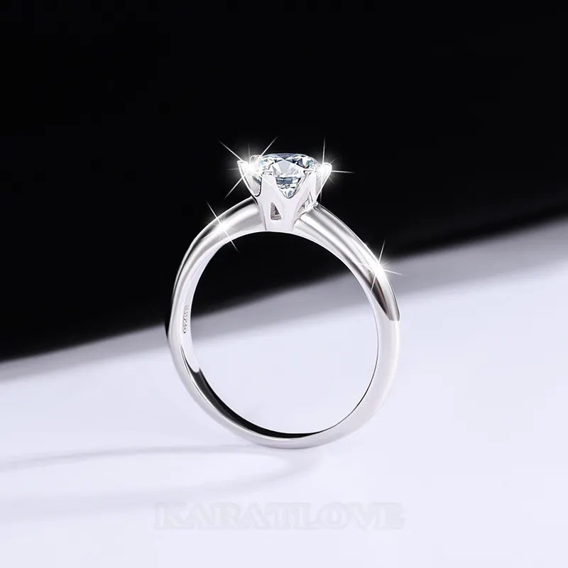 Bague de fiançailles solitaire en argent sterling 925 et diamant de moissanite de taille ronde