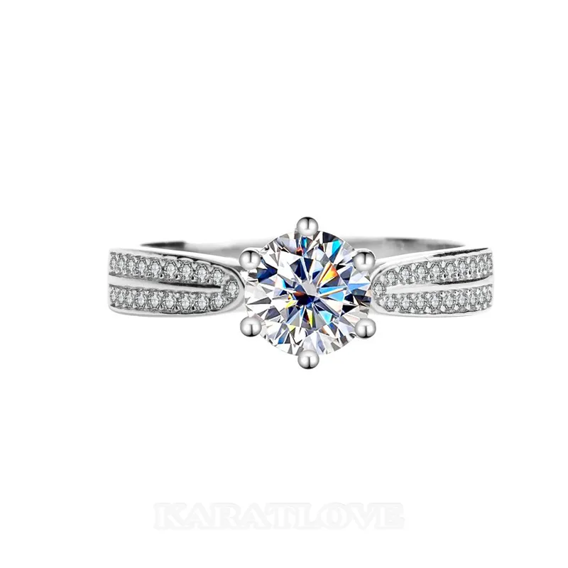 Bague de fiançailles classique en argent sterling 925 et diamant de moissanite de taille ronde