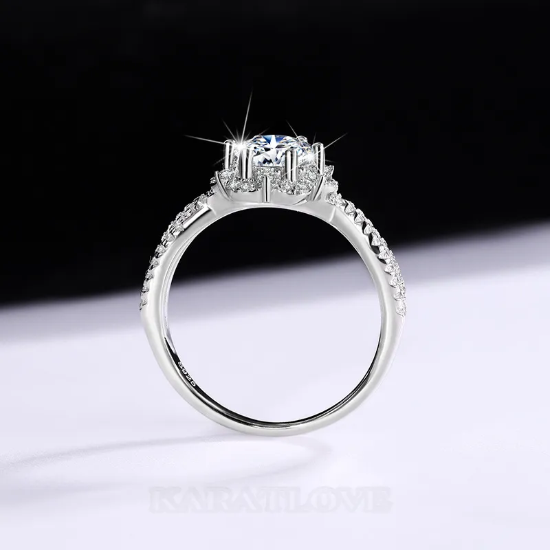 Bague de fiançailles halo en argent sterling 925 et diamant moissanite de taille ronde