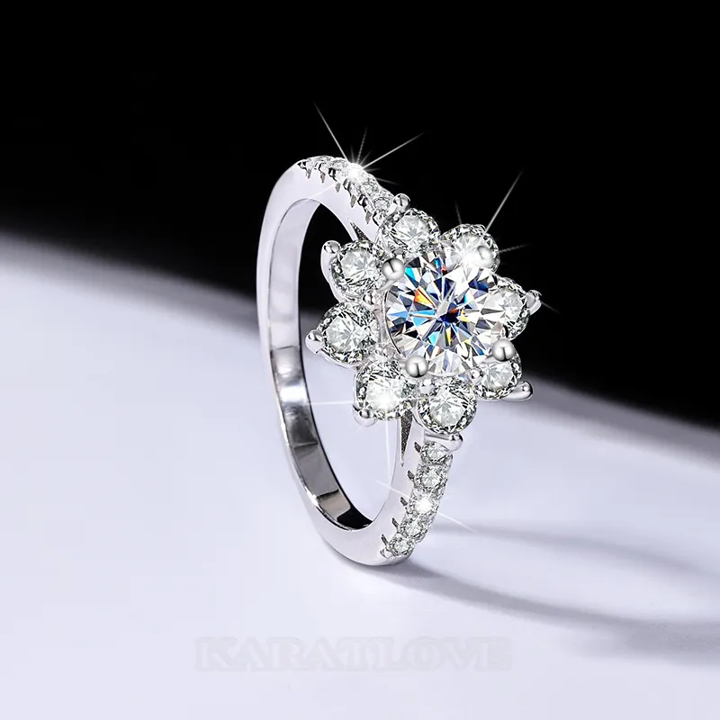 Bague de fiançailles en argent sterling 925 avec halo et diamant de moissanite de taille ronde