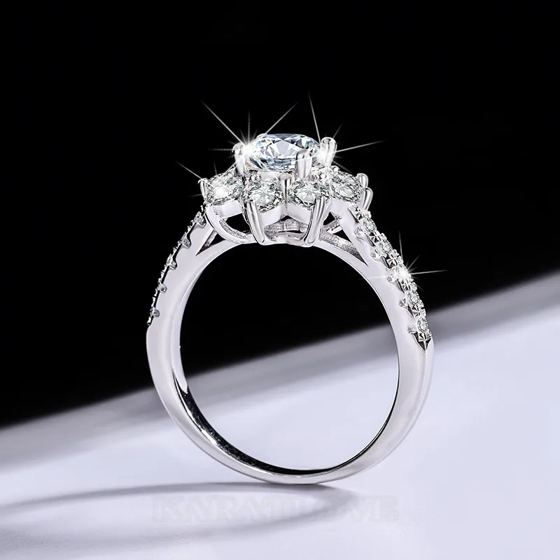 Bague de fiançailles en argent sterling 925 avec halo et diamant de moissanite de taille ronde