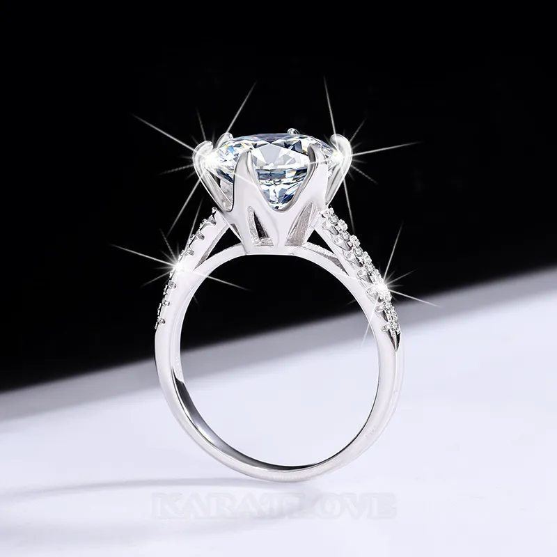 Bague de fiançailles classique en argent sterling 925 et diamant de moissanite de taille ronde