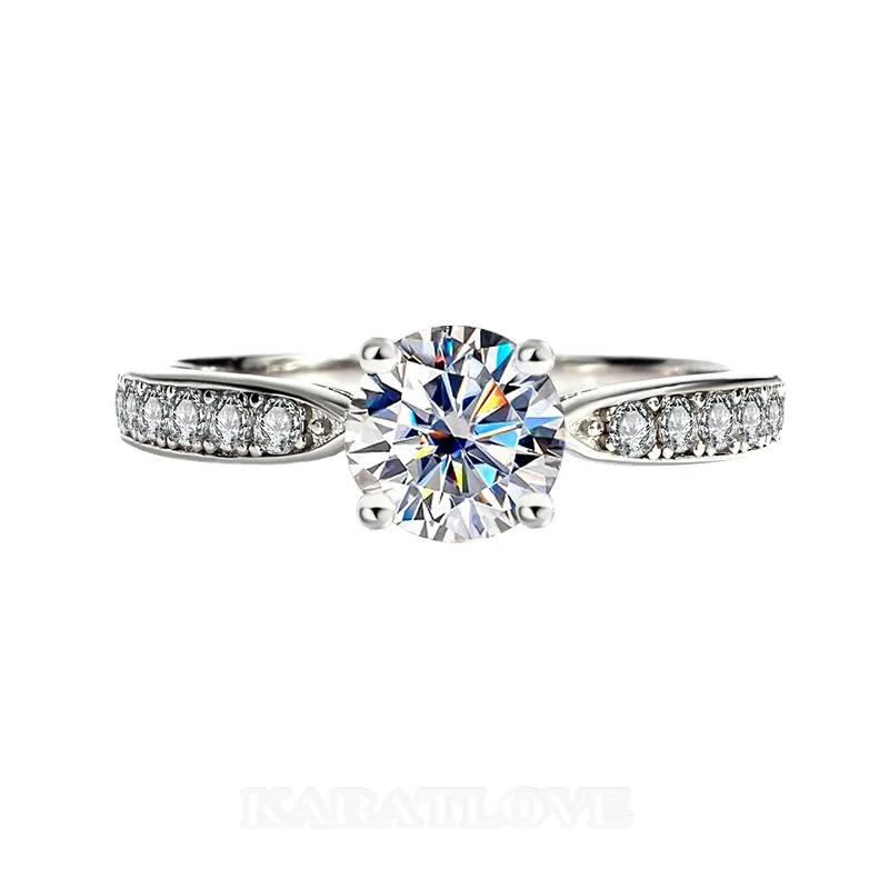 Bague de fiançailles classique en argent sterling 925 et diamant moissanite de taille ronde