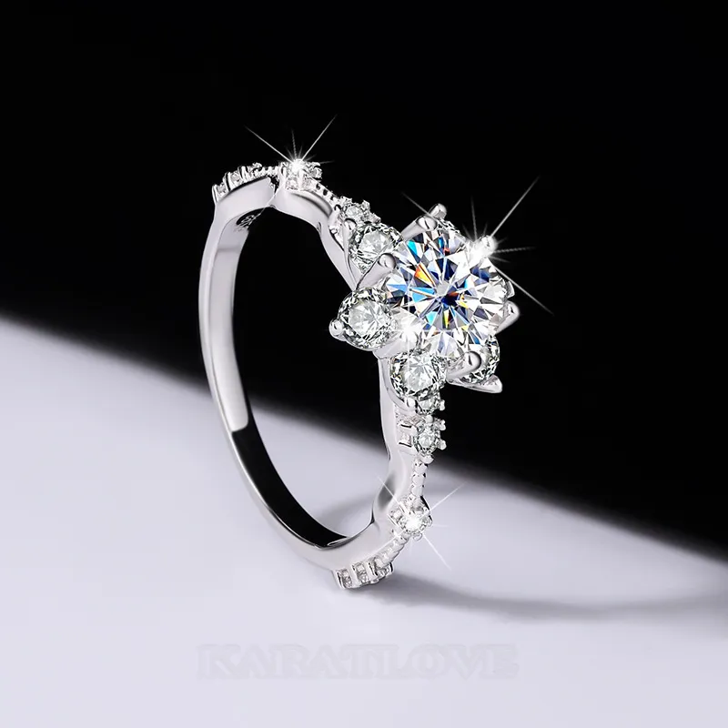 Bague de fiançailles halo en argent sterling 925 et diamant de moissanite de taille ronde