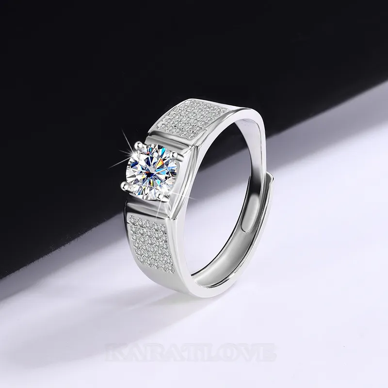 Bague de fiançailles classique en argent sterling 925 et diamant de moissanite de taille ronde
