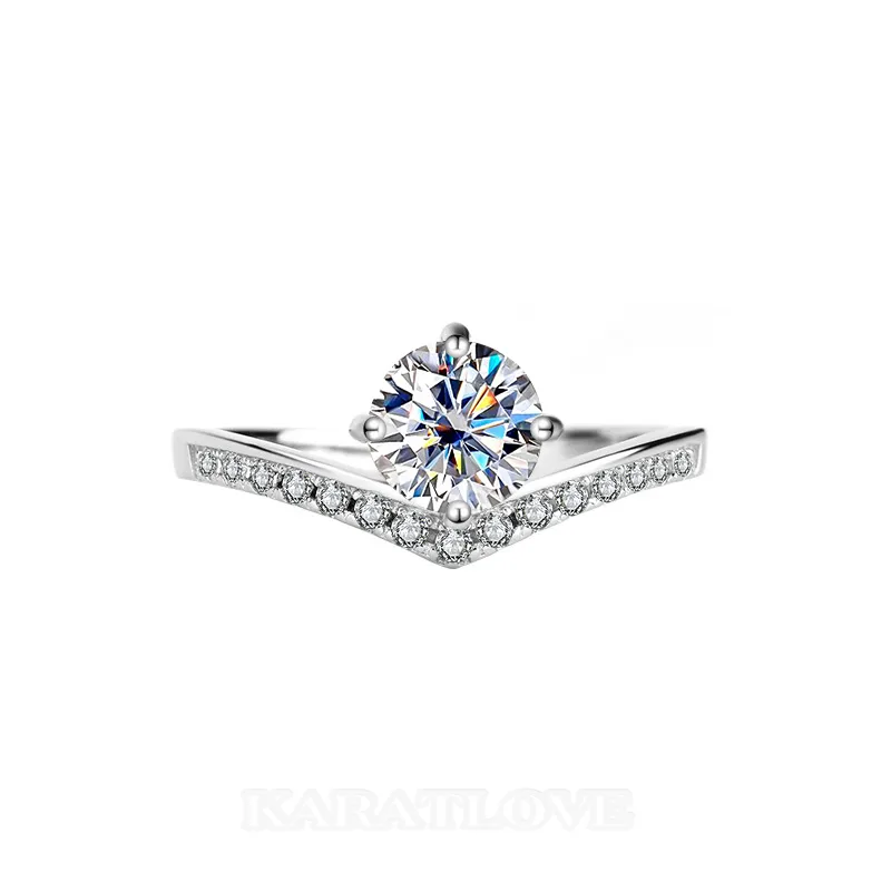 Bague de fiançailles classique en argent sterling 925 et diamant de moissanite de taille ronde