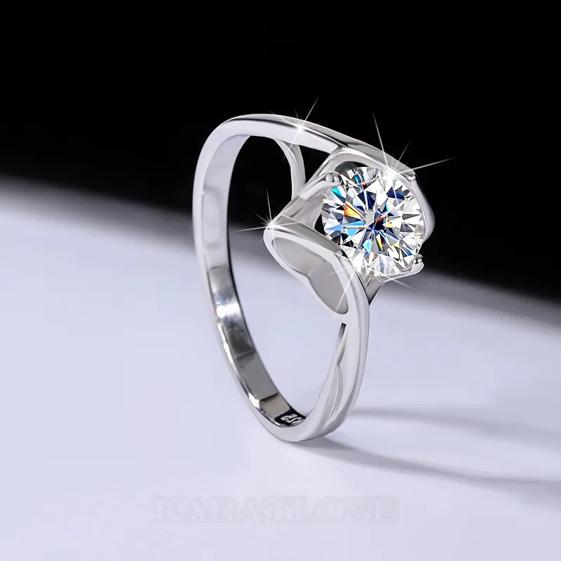 Bague de fiançailles solitaire en argent sterling 925 et diamant moissanite de taille ronde