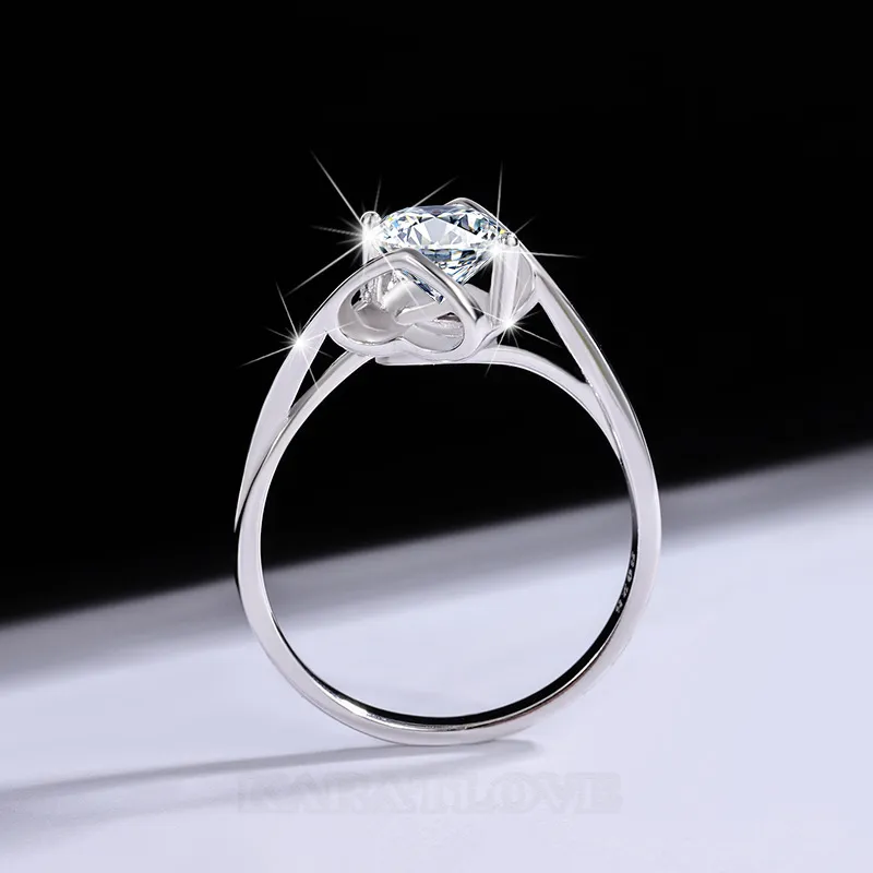 Bague de fiançailles solitaire en argent sterling 925 et diamant moissanite de taille ronde