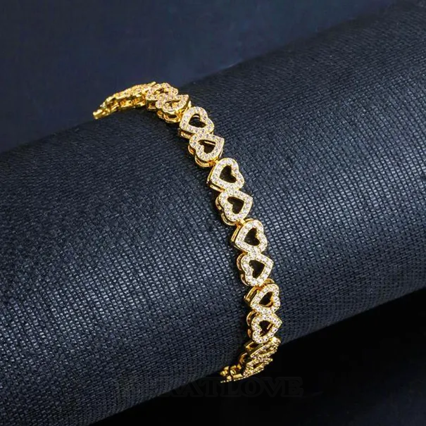 Bracelet à breloques en forme de cœur