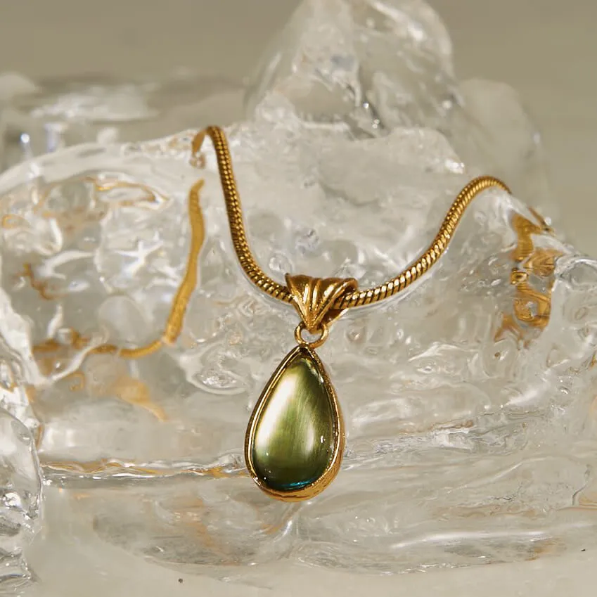 Collier goutte d'eau en plaqué or 18k