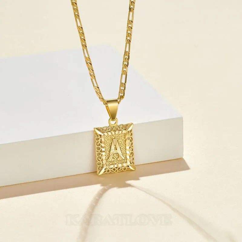 Lettre initiale a-z collier pendentif à chaîne figaro plaqué or 18k de 20 pouces