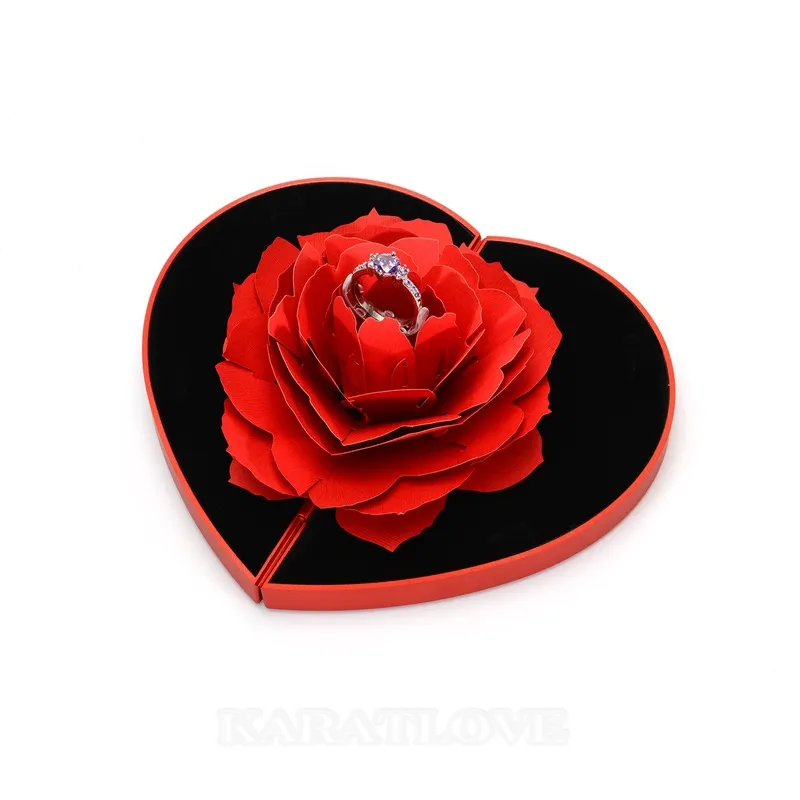 Boîte de présentation des bijoux rose du cœur 