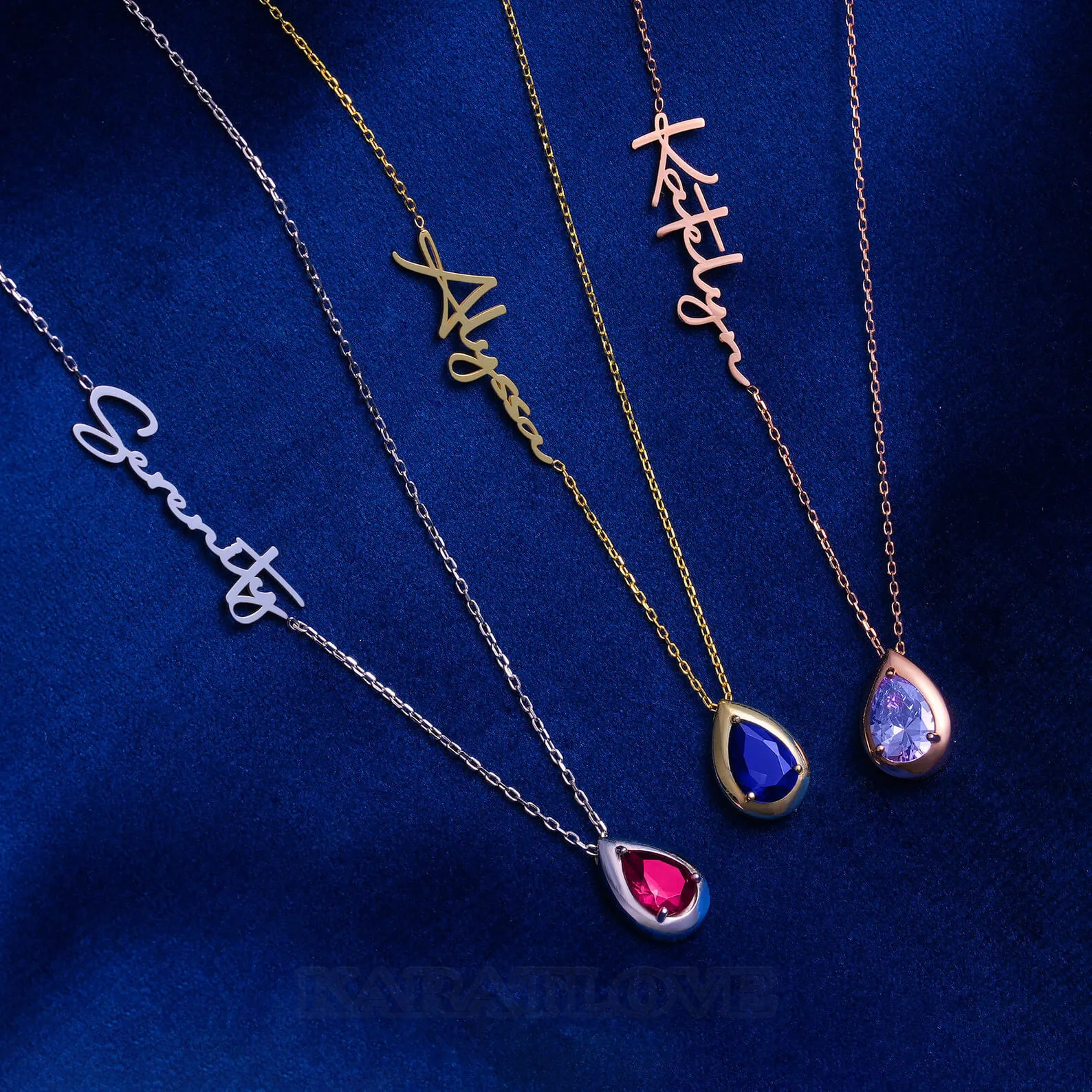 Collier personnalisé en forme de poire, fait à la main, avec un nom de pierre de naissance