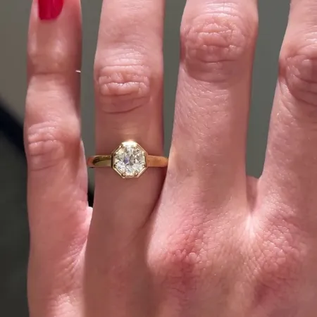 Bague de fiançailles...