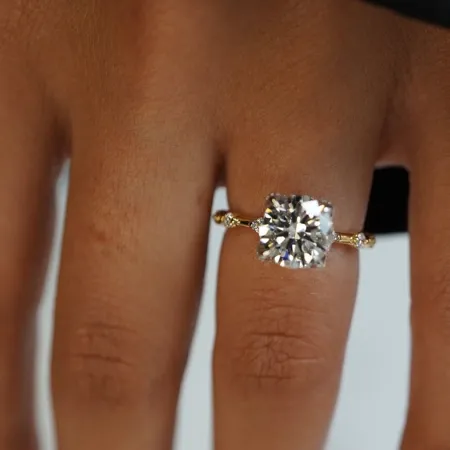 Bague de fiançailles...