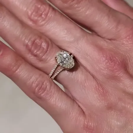 Bague de fiançailles à halo en argent sterling et or jaune avec diamant de taille ovale