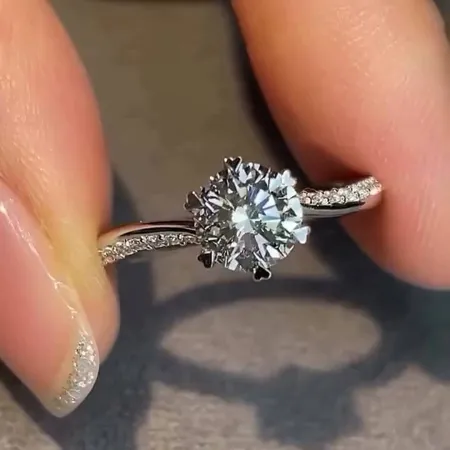 Bague de fiançailles...