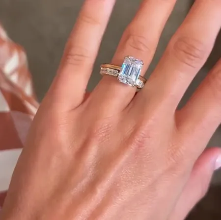 Bague solitaire en argent...