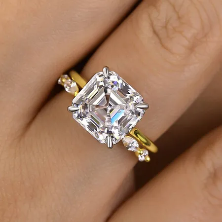 Bague solitaire en argent...