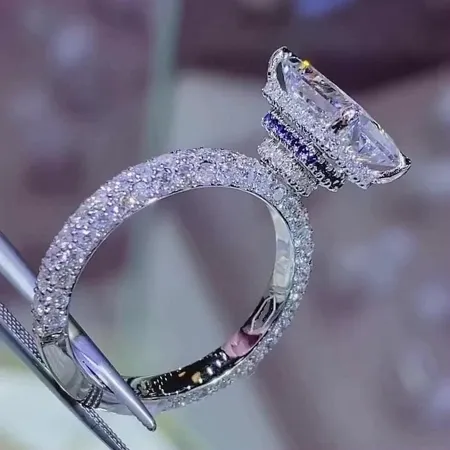 Bague de fiançailles halo...