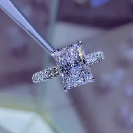 Bague de fiançailles halo...