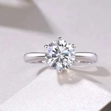Bague de fiançailles solitaire en argent sterling 925 et diamant moissanite de taille ronde