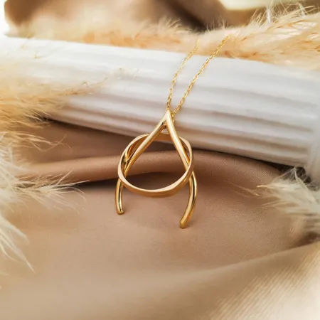 Collier avec pendentif en...
