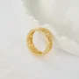 Alliance en argent en or jaune massif avec motifs ajourés