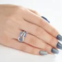 Bague de promesse en argent sterling et saphir bleu taille ronde