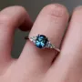 Bague de fiançailles classique en argent 925 saphir bleu à taille ovale